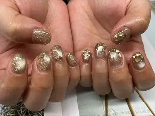 ショート écrin所属・kouno megumiのネイルデザイン