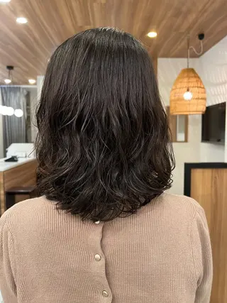 ミディアム 村中 逸紀のヘアスタイル