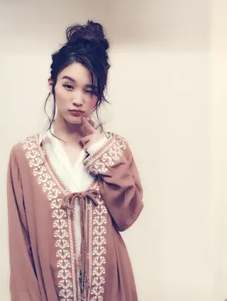 ロング ヘアアレンジ graxi'    グラシー所属・ブリーチ/ハイトーン SERINAのヘアスタイル