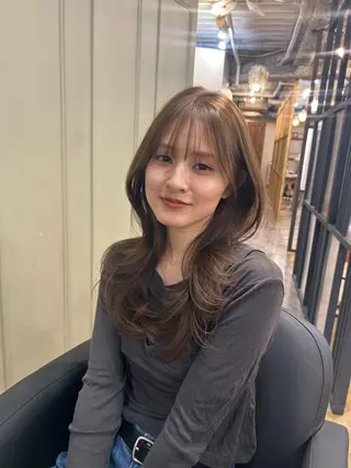 セミロング カラー ヤスザトアヤノ /レイヤー/オリーブのヘアスタイル