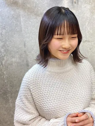 ミディアム 梅津 光帆のヘアスタイル