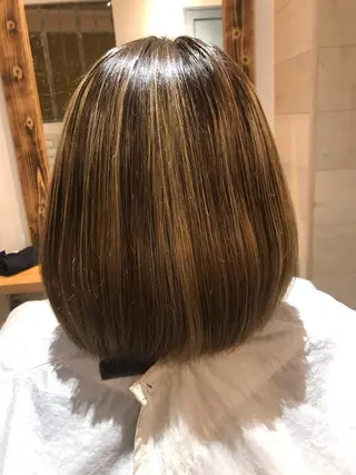 ショート カラー 髪質改善×矯正🫧 韓国ヘアasamiのヘアスタイル