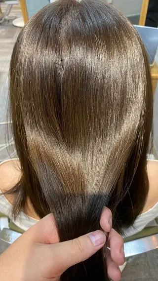 セミロング カラー 飯田 雷晟のヘアスタイル