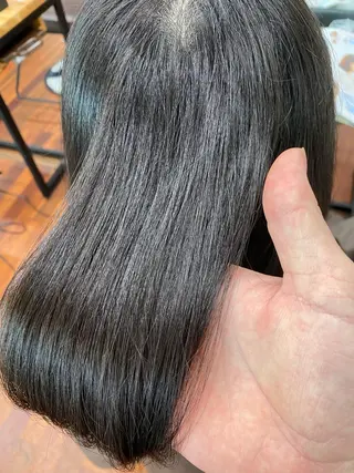 ミディアム GRANLUSSO 岡山駅前 ビックカメラ5階所属・岡本 智次のヘアスタイル