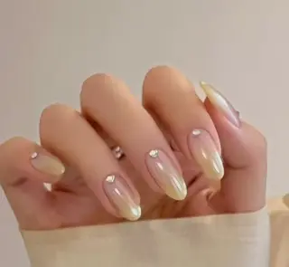 ネイル 相沢 さやかのネイルデザイン