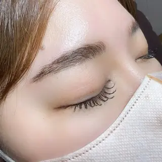 マツエク・マツパ ロレインブロウ豊田店所属・武田 舞華のマツエク・マツパデザイン