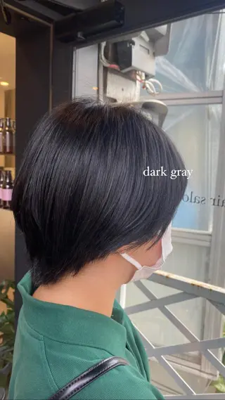 ショート ミオ💎透ける暗髪/ ブリーチなしWカラーのヘアスタイル