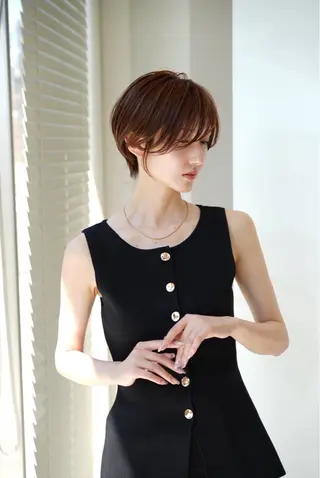 ショート カラー 八幡 空乃のヘアスタイル