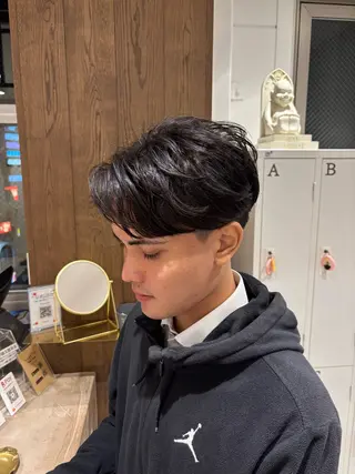 メンズ ハレケ　メリディッシュ所属・ユウリ/立川 美容師/モデル募集のヘアスタイル