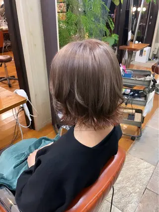 ショート カラー ayaka |トレンドヘアのヘアスタイル