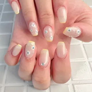 ネイル yuka🩶 渋谷.表参道Nailのネイルデザイン