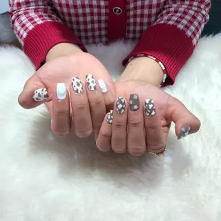 ネイル Nes.Nail所属・Miyagi Asamiのネイルデザイン