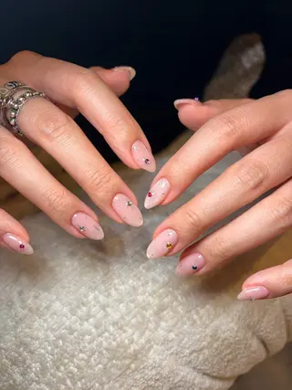 ネイル 🌼大西洋子 laughl🌼のネイルデザイン