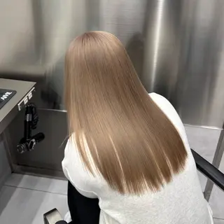 カラー 𝐥𝐚𝐲𝐞𝐫 韓⛓️ ブリーチのヘアスタイル