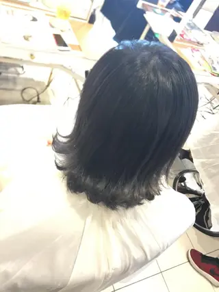 ミディアム カラー ヘアアレンジ ブリーチカラー🌈 嘉名 真樹のヘアスタイル