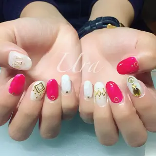 ネイル UrakoNail 《nail》のネイルデザイン