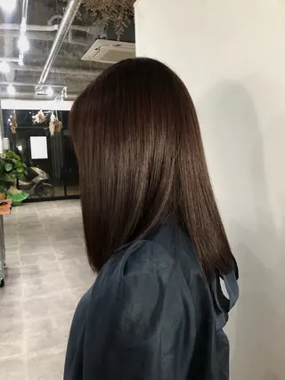 ミディアム カラー HOLLY 髙橋ユウキのヘアスタイル