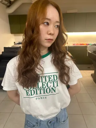 ロング カラー ベージュ/ダブルカラ ー/新潟駅/青柳萌果のヘアスタイル