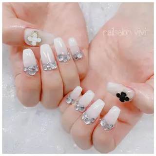 ネイル ＶＩＶＩ nailsalonのネイルデザイン