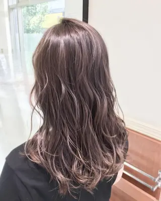 ロング カラー N° jillva ♦️川端裕司♦️のヘアスタイル