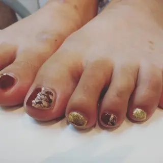 ネイル エステとネイル ローズコンフォートのネイルデザイン