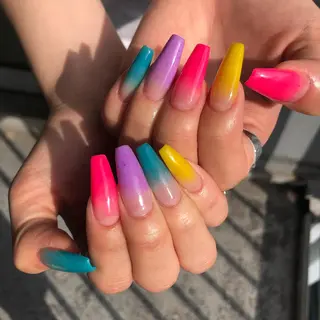 ネイル crestnail所属・小林 束紗のネイルデザイン