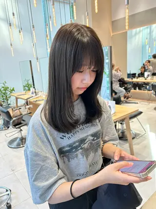 セミロング カラー 風香🪼レイヤー カット/艶カラーのヘアスタイル