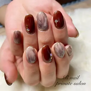 ネイル R nailのネイルデザイン