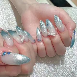 ネイル Queens テイのネイルデザイン