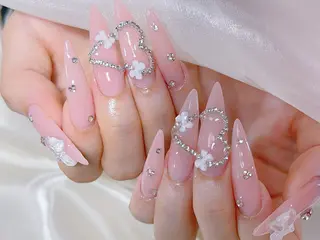 ネイル 🎀ネイルサロン エクラYUI🎀のネイルデザイン