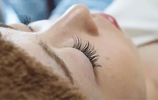 マツエク・マツパ N A O M Iのマツエク・マツパデザイン