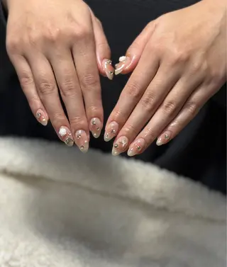 ミディアム めぐみのネイルサロン 惠のネイルデザイン