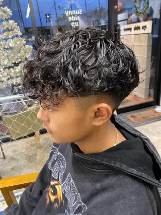 パーマ メンズ 🌴パーマオタク🌴 長谷川　諒佑🌈のヘアスタイル