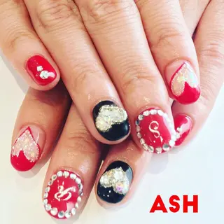 ネイル 🩵NORIKO 上品ネイルが得意🩵のネイルデザイン