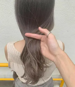 カラー NOE NAGOYA所属・山田 佳奈のヘアスタイル