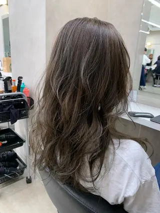 ミディアム カラー 柔らかbeige モトキのヘアスタイル