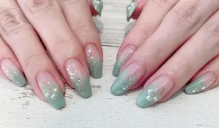 ネイル マツエク・マツパ 髙橋 敦子のネイルデザイン