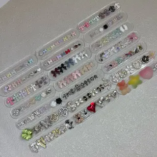 ネイル 冨田🧁maison de NALIのネイルデザイン