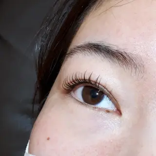 マツエク・マツパ 💜bora .のネイルデザイン