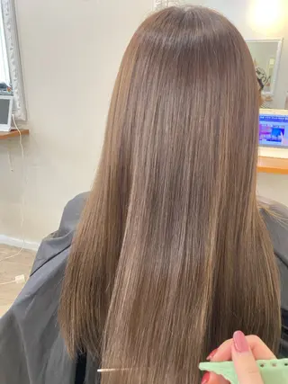 ロング カラー 松井 優佳のヘアスタイル