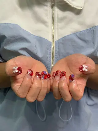 ネイル GO TODAY 新宿Gratia店所属・mito shioriのネイルデザイン