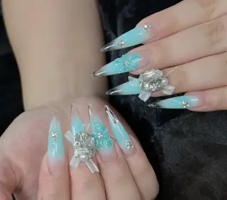 ネイル Pure&Rich Nailのネイルデザイン