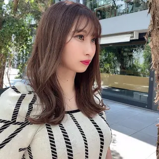 ミディアム カラー 透明感/オリーブ/ グレージュ/YUKAのヘアスタイル