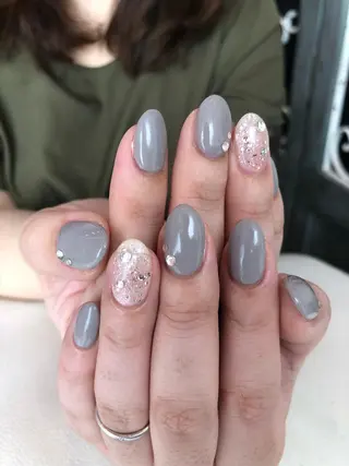 ネイル 【デザイナー】田中 美生のヘアスタイル