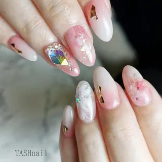 ネイル TASH nailのネイルデザイン
