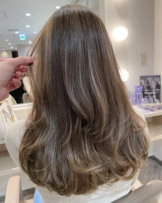ミディアム カラー 🇺🇸海外デザイン iCON TOKYOのヘアスタイル