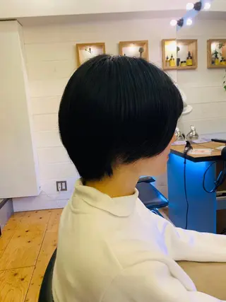 ショート カラー Lagom なかだのヘアスタイル