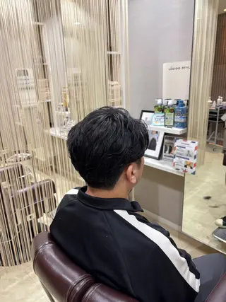 パーマ メンズ 天野 妃菜のヘアスタイル