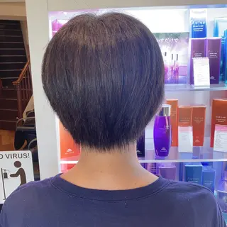 ショート MOLLASALON 浅香山店所属・髪質改善カラー 縮毛矯正🤍辻桃加のヘアスタイル