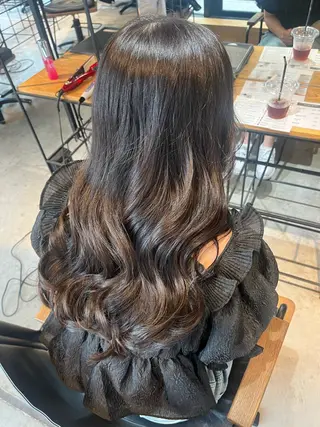 ロング カラー LIMLESS所属・LIMLESS／ 美羽のヘアスタイル